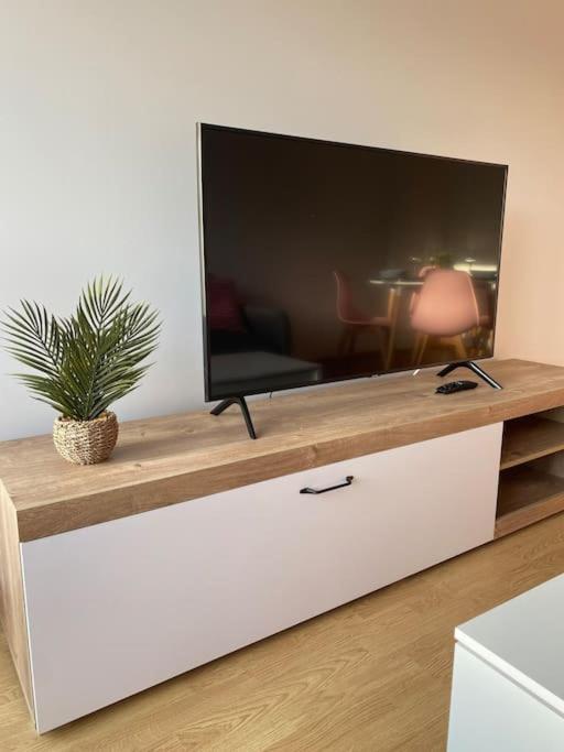 Apartamento A Pie De Playa La Pepa Burela Buitenkant foto